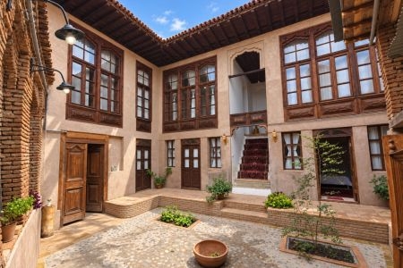 عمارت قجری بریسم لاهیجان